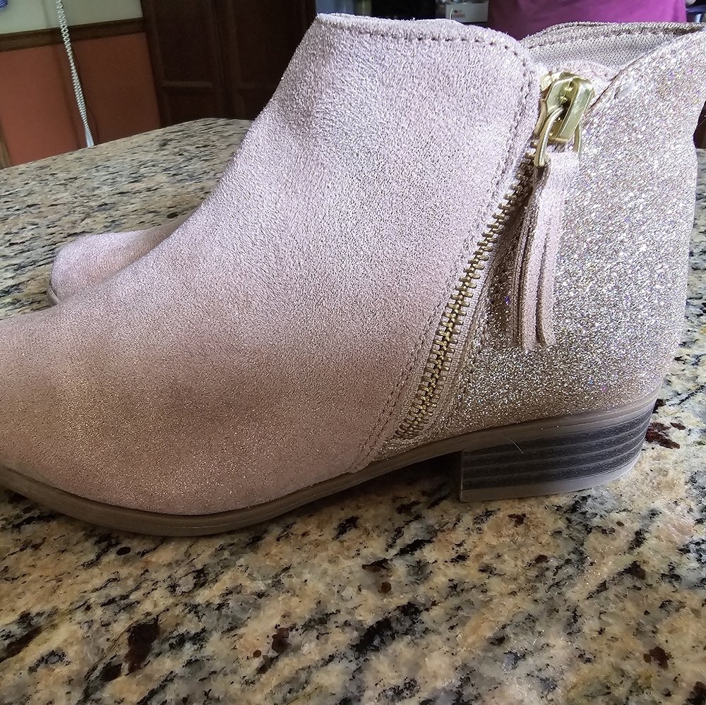 Booties pre teen